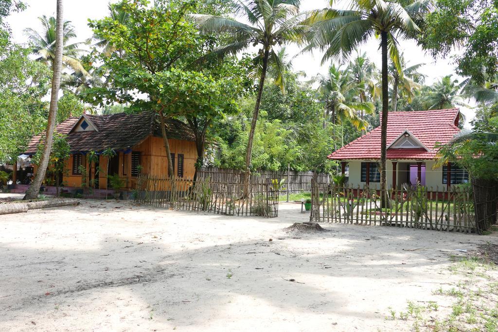 Marari Beach Paradise Mararikulam Buitenkant foto