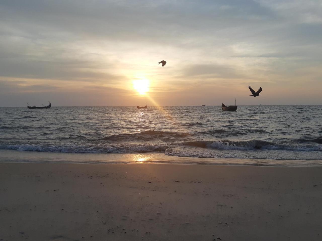 Marari Beach Paradise Mararikulam Buitenkant foto